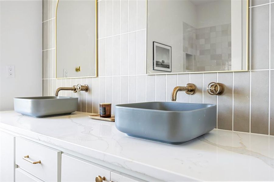 Furnished interior view inside a new home in , Strawn (Image 18). Furnished interior view inside a new home in , Strawn (Image 18).