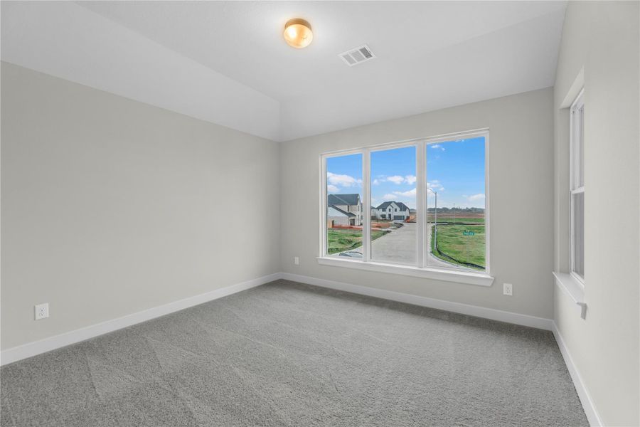 Spacious, unfurnished interior of a new home in Brookewater, Rosenberg (Image 14).