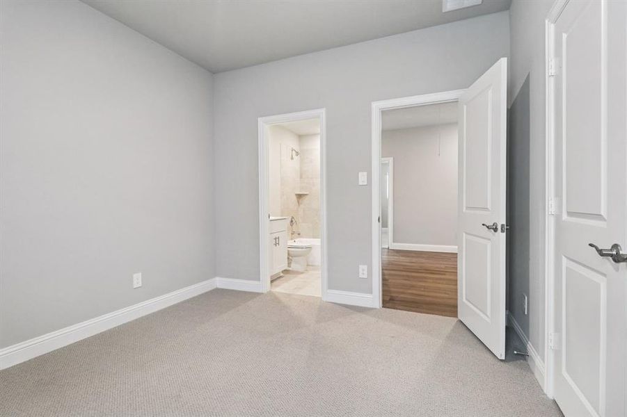 Photo is not of the actual home, but is an inspirational photo of builder’s model home and may depict options, furnishings, and/or decorator features that are not included.