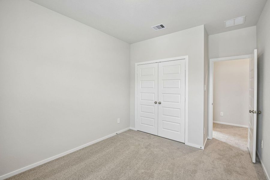 Spacious, unfurnished interior of a new home in Pinewood Trails - City Series, Atascocita (Image 33). Spacious, unfurnished interior of a new home in Pinewood Trails - City Series, Atascocita (Image 33).