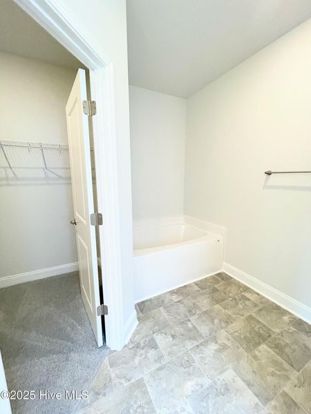 Spacious, unfurnished interior of a new home in Athens Acres, New Bern (Image 8). Spacious, unfurnished interior of a new home in Athens Acres, New Bern (Image 8).
