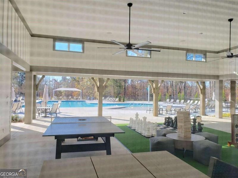 Community amenities in Twin Lakes, Hoschton (Image 16).