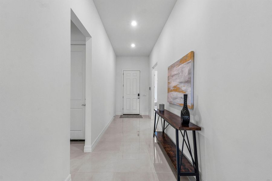 Spacious, unfurnished interior of a new home in Avondale at Avenir, Palm Beach Gardens (Image 21). Spacious, unfurnished interior of a new home in Avondale at Avenir, Palm Beach Gardens (Image 21).