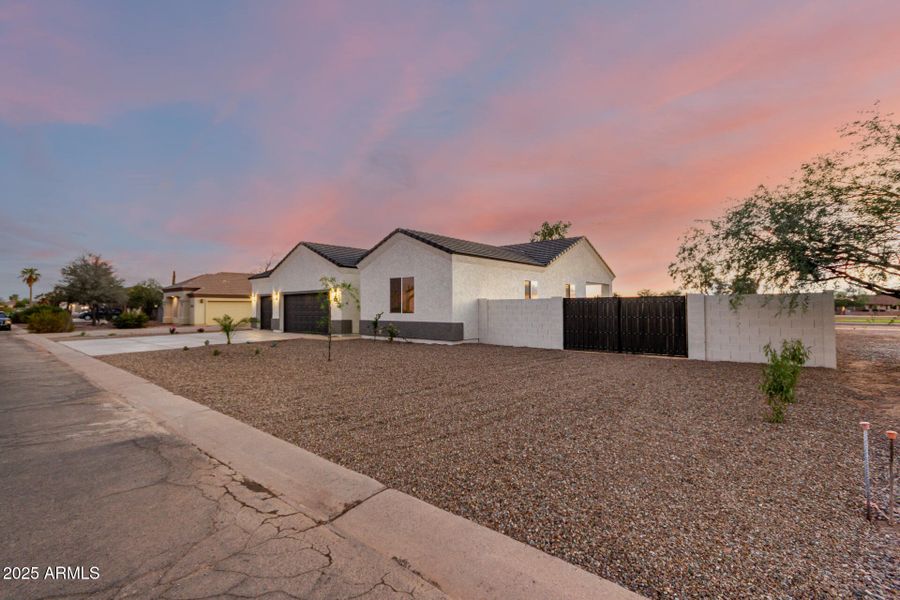 11-Country Club 11-Country Club