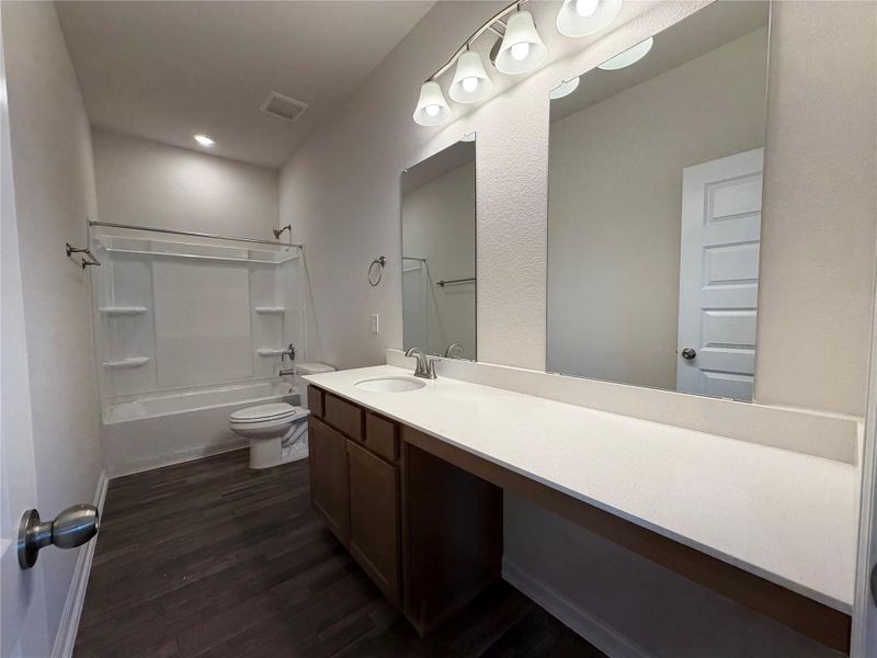 Furnished interior view inside a new home in La Segarra, Brookshire (Image 8). Furnished interior view inside a new home in La Segarra, Brookshire (Image 8).