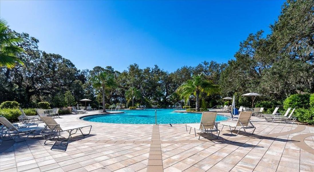 Community amenities in , Parrish (Image 46).