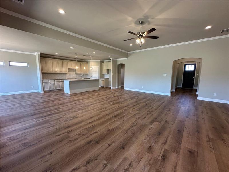Spacious, unfurnished interior of a new home in , Cleburne (Image 10). Spacious, unfurnished interior of a new home in , Cleburne (Image 10).