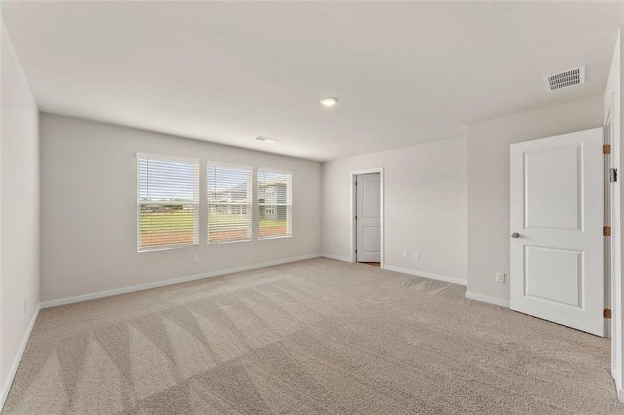 Spacious, unfurnished interior of a new home in Reserve at Gum Springs, Jefferson (Image 23).