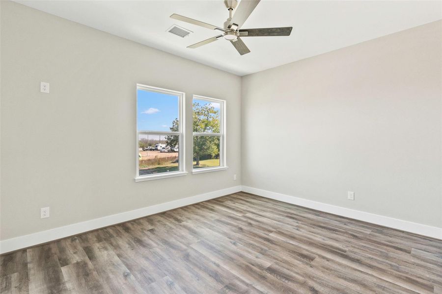 Spacious, unfurnished interior of a new home in , Matagorda (Image 25).
