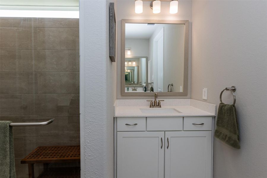 Furnished interior view inside a new home in , Tomball (Image 15).