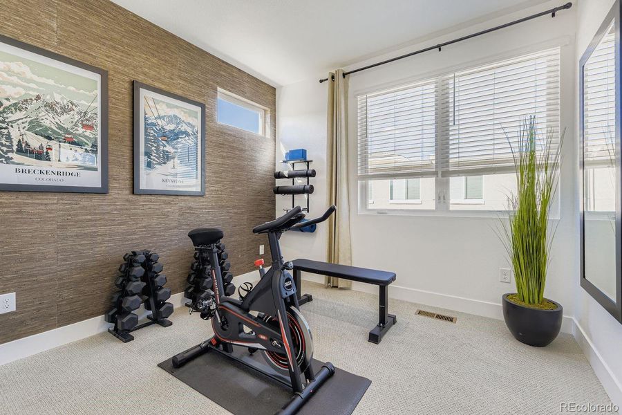 Community amenities in Solterra, Lakewood (Image 8).