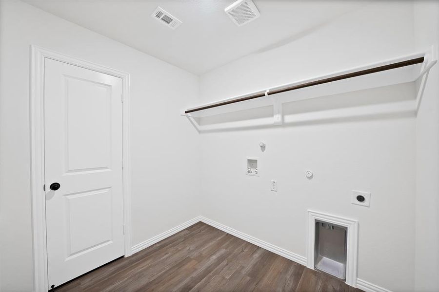 Spacious, unfurnished interior of a new home in , Poolville (Image 23).