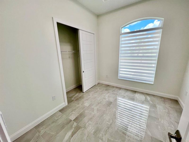 Spacious, unfurnished interior of a new home in , Rotonda West (Image 21).