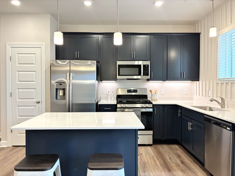 Furnished interior view inside a new home in Holly Ridge, Greenville (Image 7).