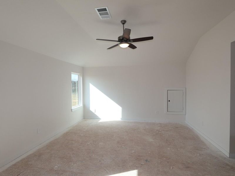 Spacious, unfurnished interior of a new home in Wildrye, Waller (Image 16).