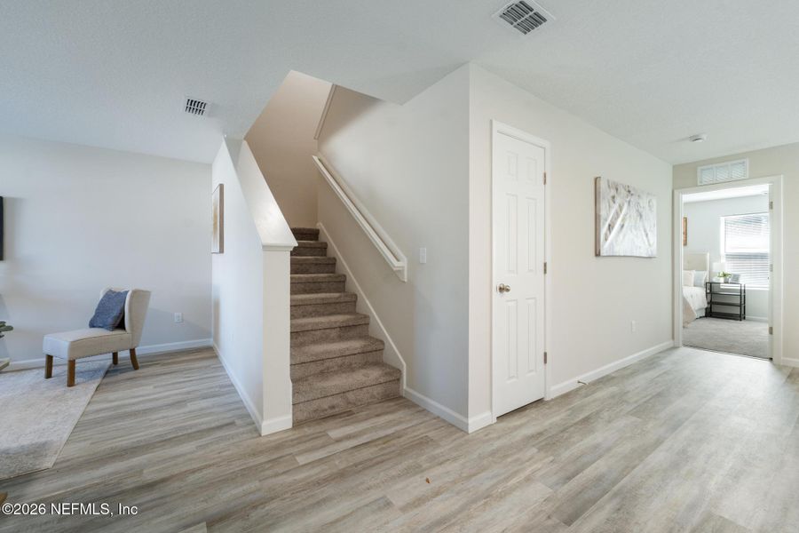 Spacious, unfurnished interior of a new home in , Jacksonville (Image 23).