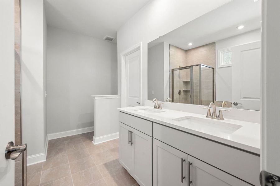 Furnished interior view inside a new home in Salem Bay, Beaufort (Image 5). Furnished interior view inside a new home in Salem Bay, Beaufort (Image 5).