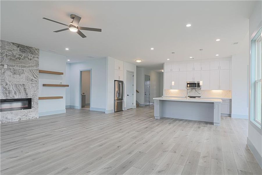 Spacious, unfurnished interior of a new home in , Maysville (Image 15).
