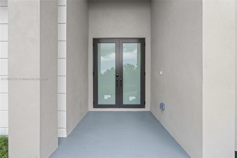 Spacious, unfurnished interior of a new home in , Lehigh Acres (Image 20). Spacious, unfurnished interior of a new home in , Lehigh Acres (Image 20).