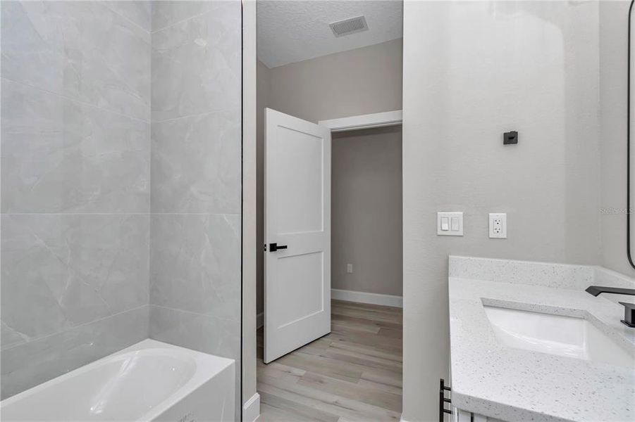 Image 50 of a home in .