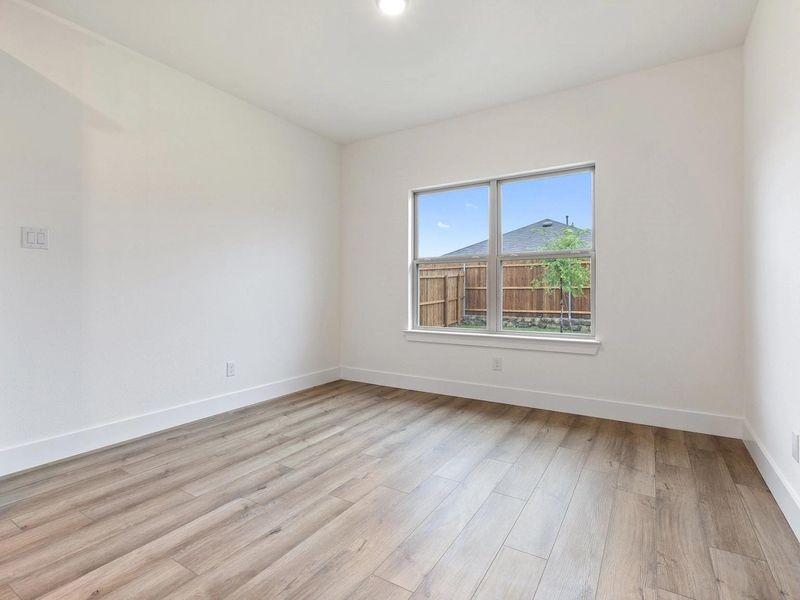 Spacious, unfurnished interior of a new home in Waverly Estates, Nevada (Image 24).