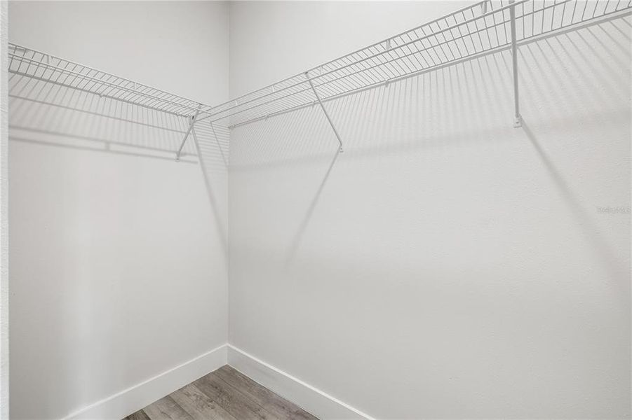 Spacious, unfurnished interior of a new home in , Ocala (Image 20).
