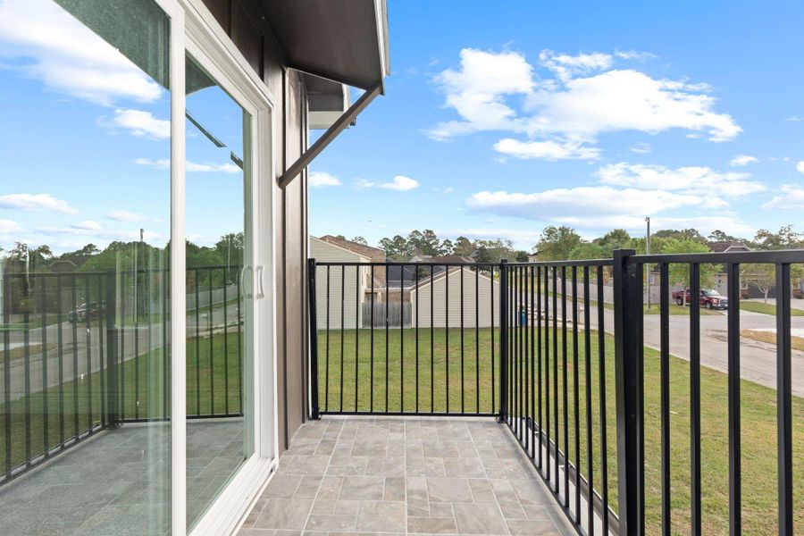 Enjoy that chilled glass of wine and maybe if a cigar before your evening is over out on your private patio.Relax with cup of coffee to start your day.