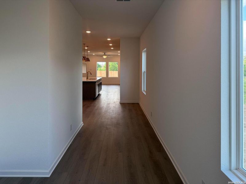 Spacious, unfurnished interior of a new home in Hennersby Hollow, San Antonio (Image 22). Spacious, unfurnished interior of a new home in Hennersby Hollow, San Antonio (Image 22).