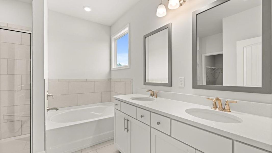 Furnished interior view inside a new home in , Dallas (Image 11).