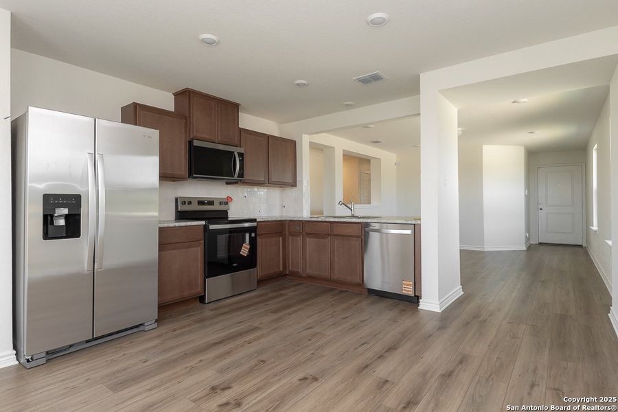 Image 4 of a home in Woodside Farms.