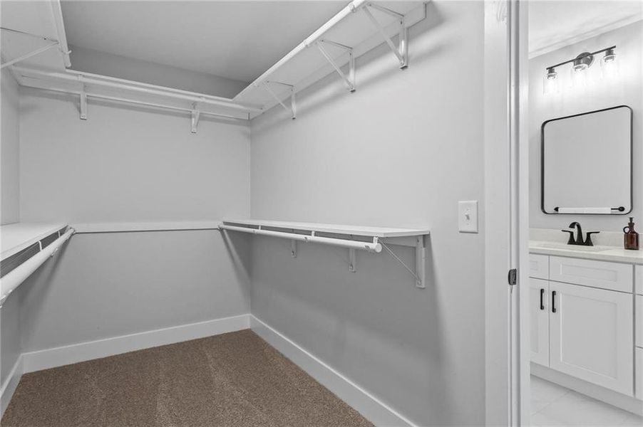 Spacious, unfurnished interior of a new home in , Marietta (Image 25).