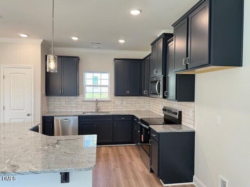 100 VR Kitchen 5 100 VR Kitchen 5