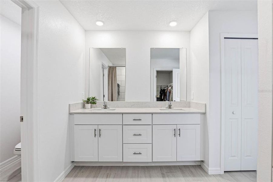Furnished interior view inside a new home in Prosperity Lakes, Parrish (Image 11).