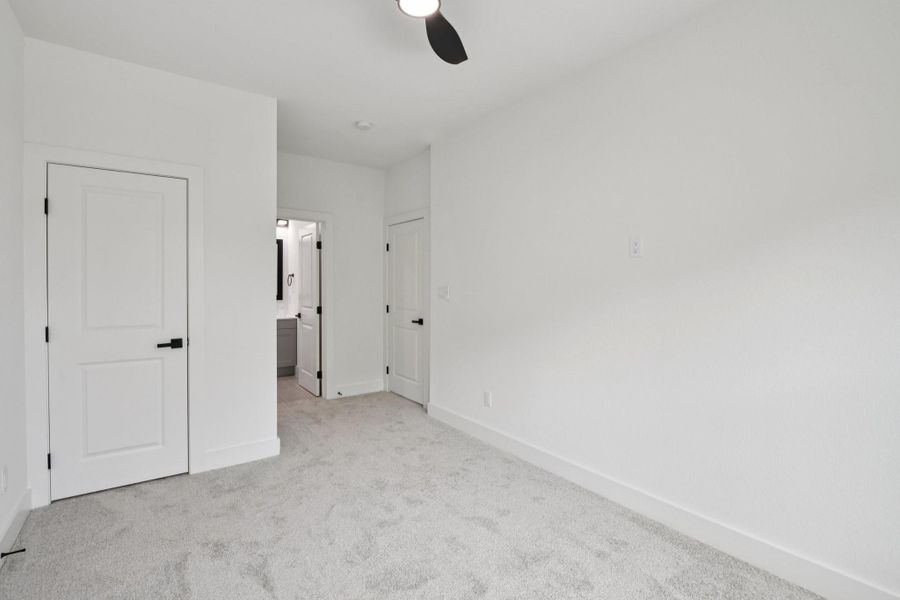 Image 4 of a home in . Image 4 of a home in .