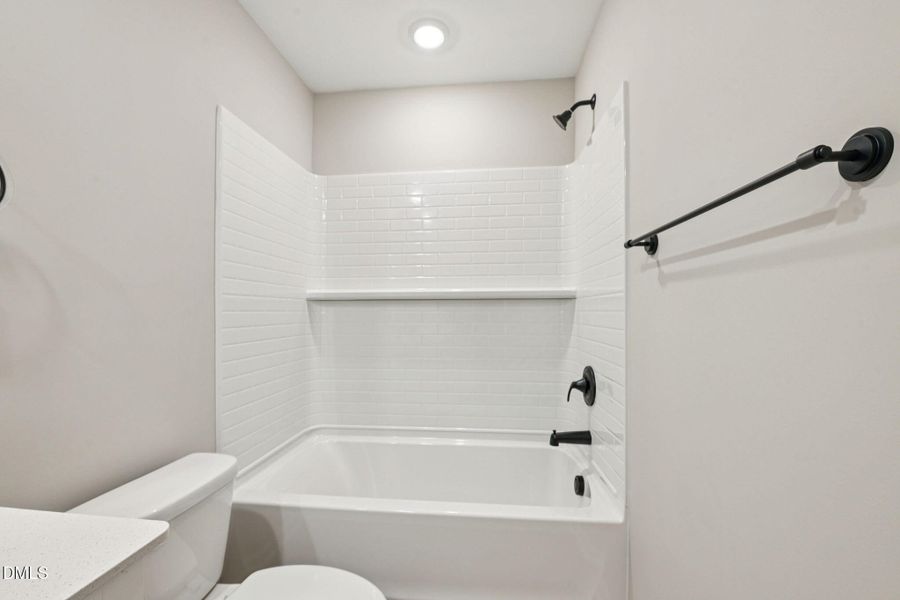 38-web-or-mls-Raleigh - Watkins Glen - 3 38-web-or-mls-Raleigh - Watkins Glen - 3