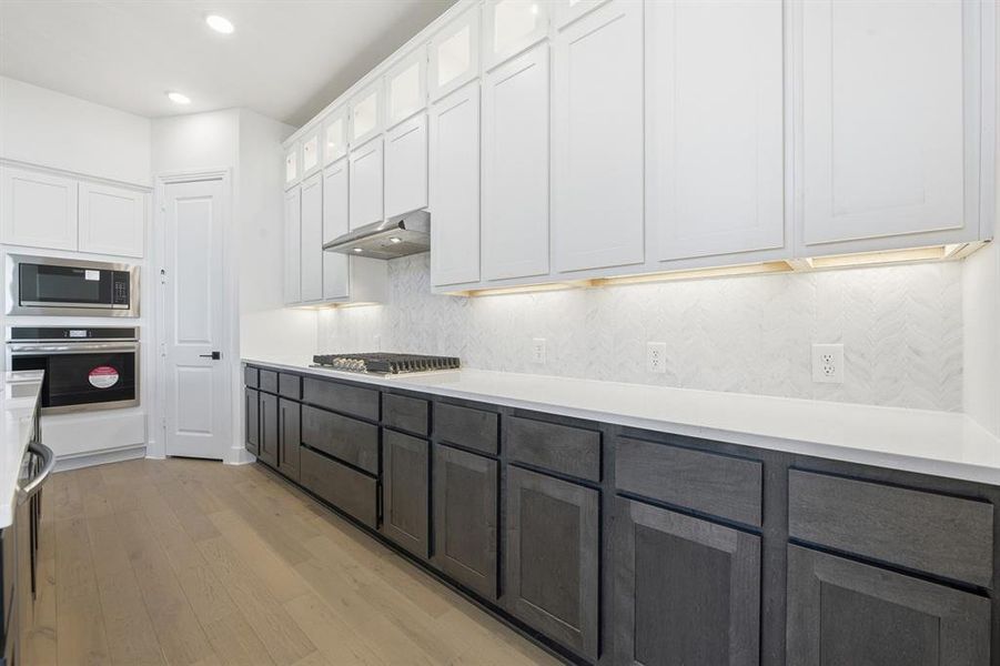 Furnished interior view inside a new home in Tavolo Park, Fort Worth (Image 10).