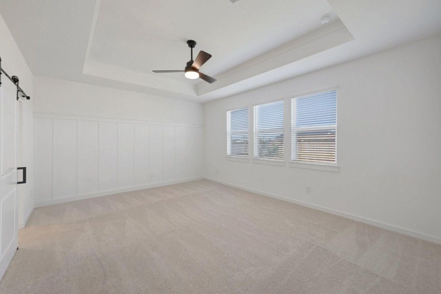 Spacious primary suite
