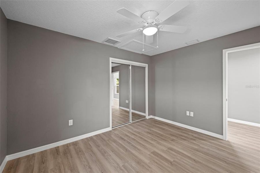 Spacious, unfurnished interior of a new home in , Sarasota (Image 24).