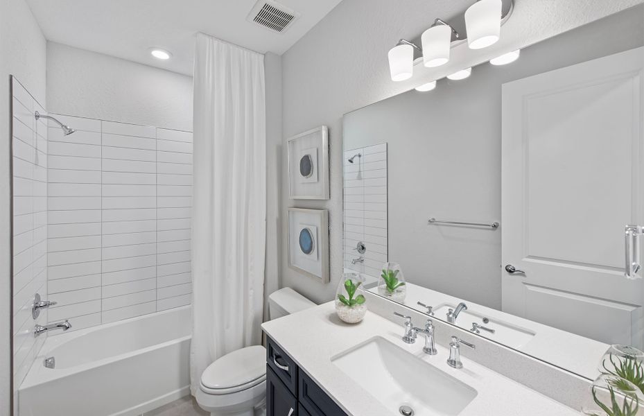 Furnished interior view inside a new home in Harbor Isle, Vero Beach (Image 11).
