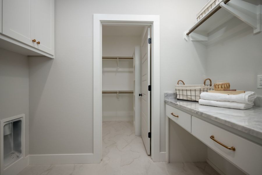 Furnished interior view inside a new home in Greenbrier, Bryan (Image 14).