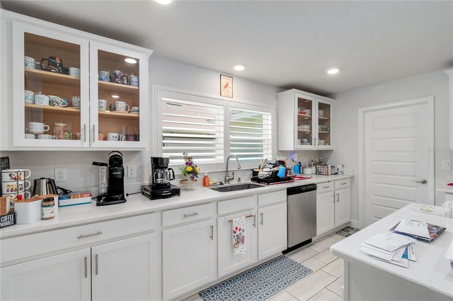 Furnished interior view inside a new home in , Dunnellon (Image 16).
