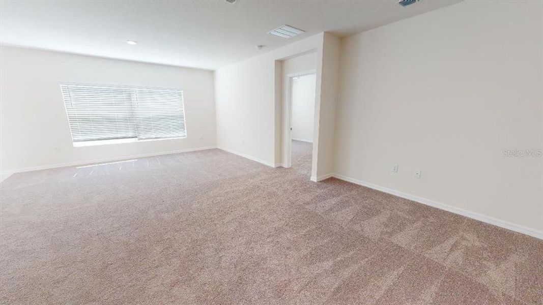 Spacious, unfurnished interior of a new home in Brookland Park, Auburndale (Image 14).