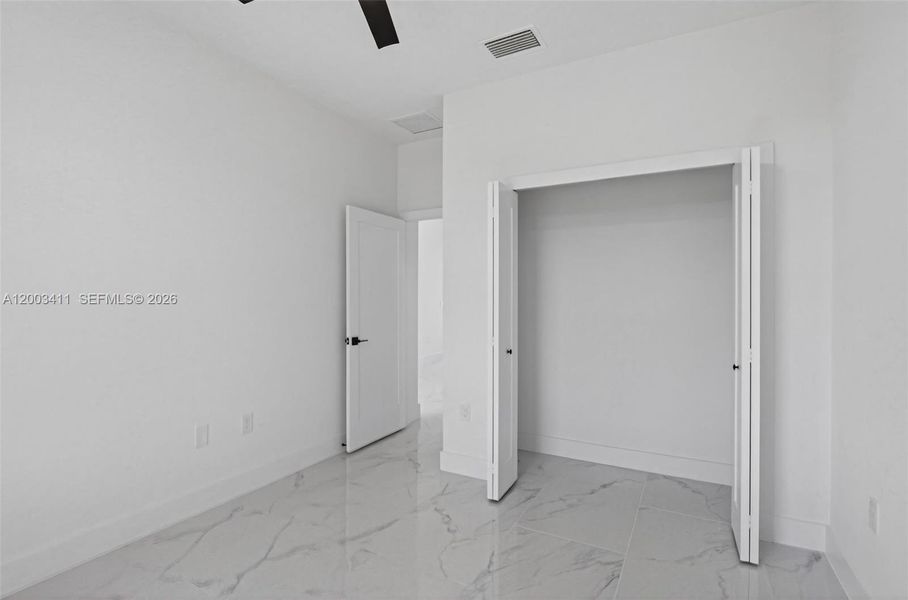 Spacious, unfurnished interior of a new home in , Lehigh Acres (Image 24).
