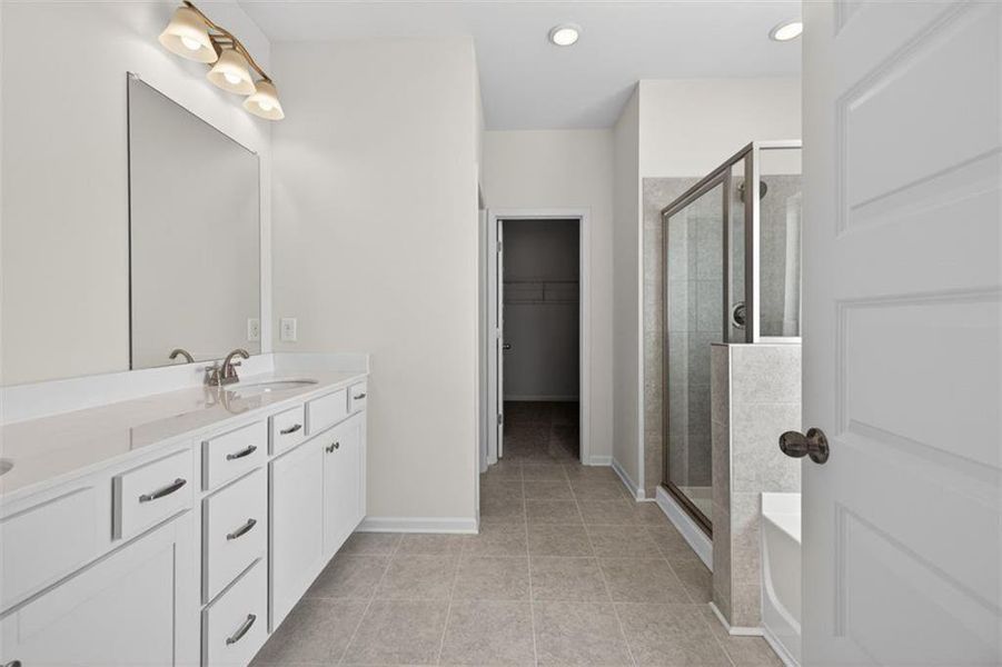 Furnished interior view inside a new home in Victoria Heights, Dallas (Image 10).