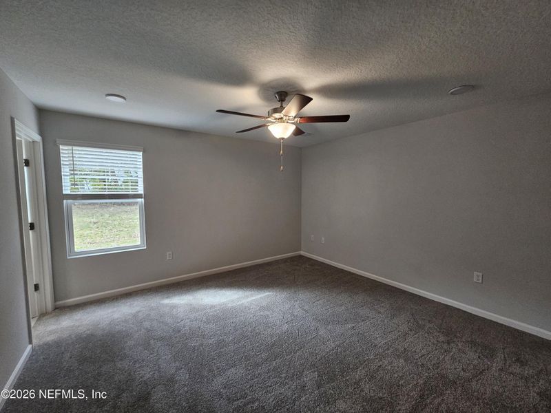 Spacious, unfurnished interior of a new home in , Jacksonville (Image 13).