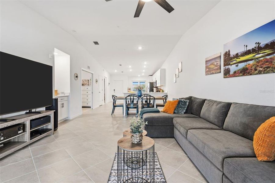 Furnished interior view inside a new home in , Venice (Image 25).