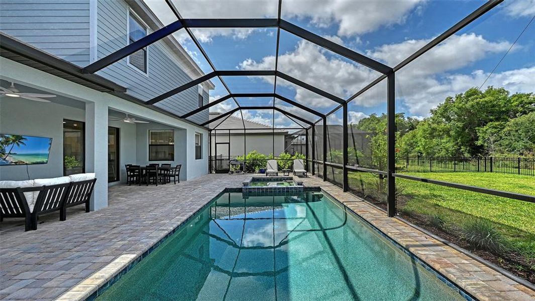 Exterior details and patio area of a home in , Bradenton (Image 33).