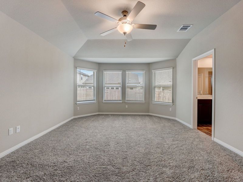Spacious, unfurnished interior of a new home in Butler Farms - Reserve Collection, Liberty Hill (Image 9). Spacious, unfurnished interior of a new home in Butler Farms - Reserve Collection, Liberty Hill (Image 9).