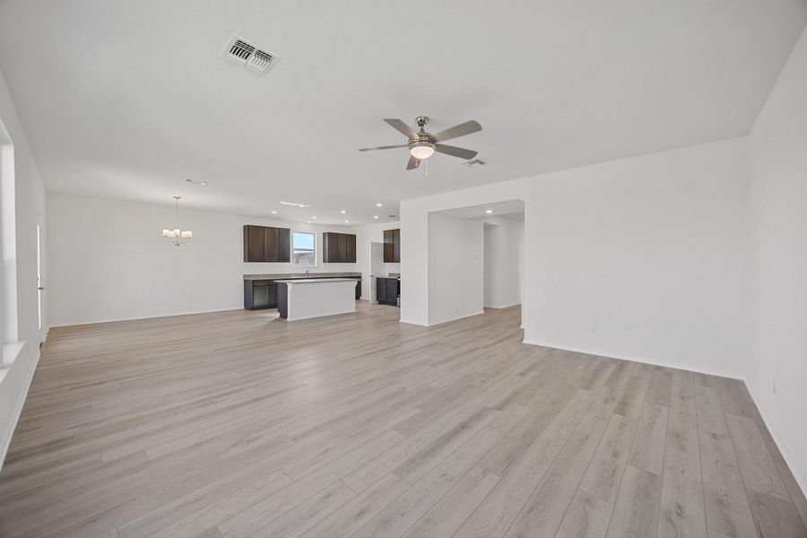 Spacious, unfurnished interior of a new home in Sonterra - Cool Water, Jarrell (Image 16).