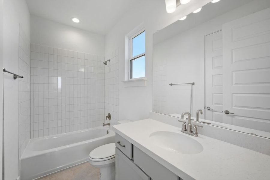 Representative furnished interior of a home built from the Citron by Taylor Morrison in Easton Park 50s, Austin (Image 7).